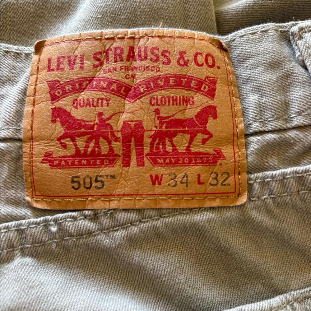 Levi’s 505 Men’s 34x32 Tan Straight Leg Jeans - Picture 6 of 13